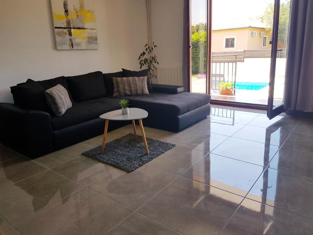 House Bile Villa Bicici Exterior photo