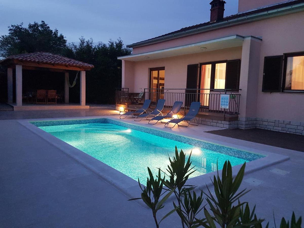House Bile Villa Bicici Exterior photo
